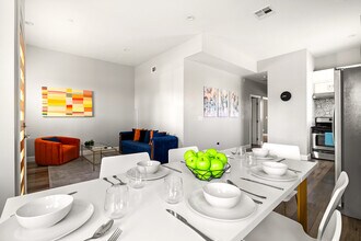 3417 Edgehill Dr, Unit 3417 in Los Angeles, CA - Building Photo - Building Photo