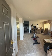 43450 Edith Ln in Lancaster, CA - Building Photo - Building Photo