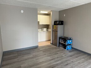 5020 W Irlo Bronson Memorial Hwy in Kissimmee, FL - Building Photo - Building Photo