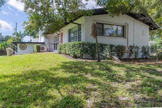 2101 SW 33rd Ave in Fort Lauderdale, FL - Building Photo - Building Photo