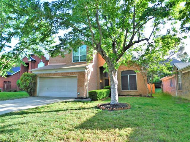 1808 Ingleside Dr in Flower Mound, TX - Foto de edificio - Building Photo