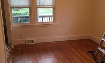 192 Pleasant St in Norwood, MA - Building Photo - Building Photo