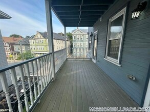 81 Hillside St in Boston, MA - Building Photo - Building Photo