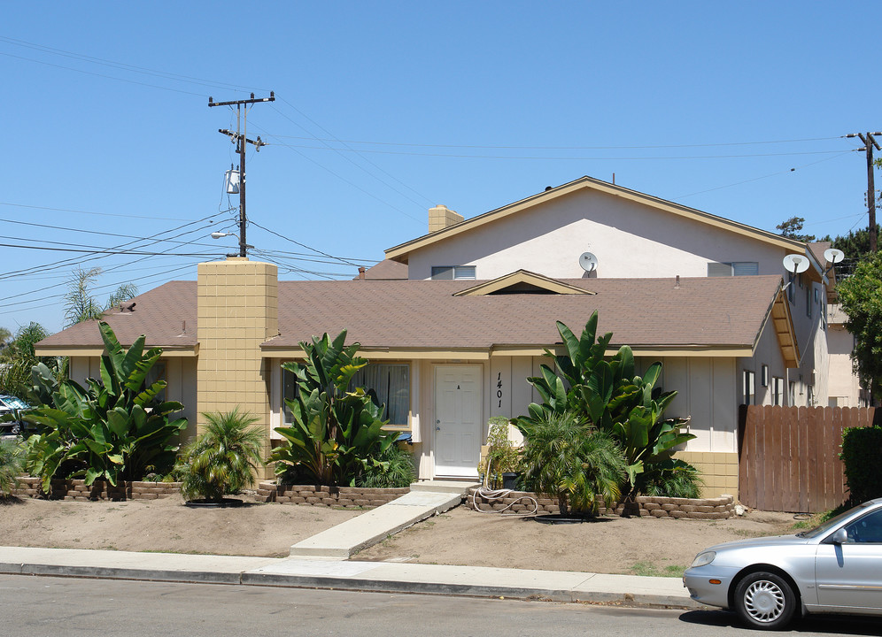 1401 Fremont Way in Oxnard, CA - Building Photo