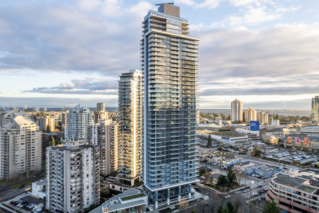 Sussex in Burnaby, BC - Building Photo