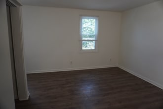 3006 Sollers Point Rd in Dundalk, MD - Building Photo - Building Photo
