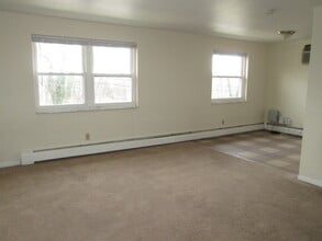 Cambridge Court in Pittsburgh, PA - Building Photo - Building Photo