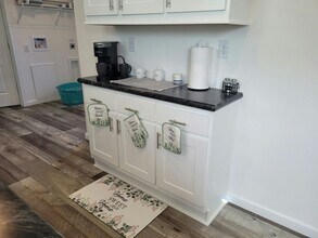 5552 Annette St in Zephyrhills, FL - Building Photo - Building Photo