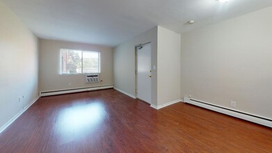 378 Valley St in South Orange, NJ - Foto de edificio - Building Photo