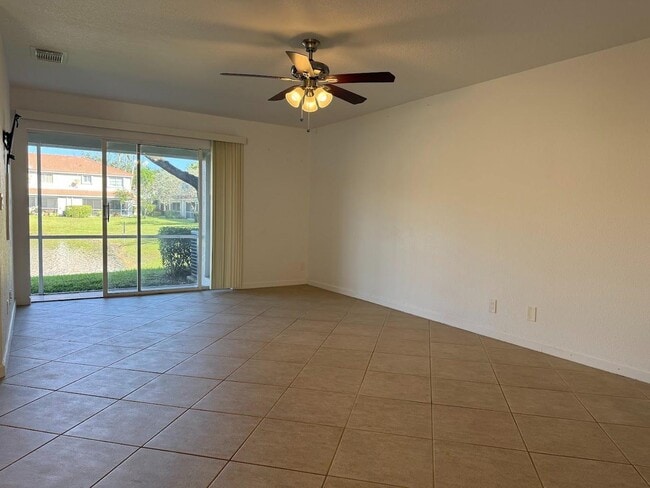 6204 Sandy Bank Terrace in Riviera Beach, FL - Building Photo - Building Photo