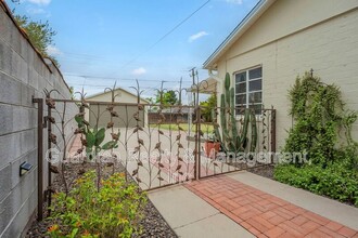 535 W Cambridge Ave in Phoenix, AZ - Building Photo - Building Photo