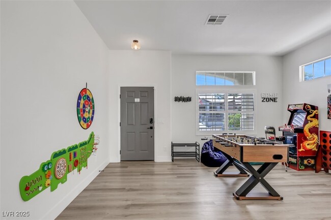 10082 Prairie Dove Ave in Las Vegas, NV - Foto de edificio - Building Photo