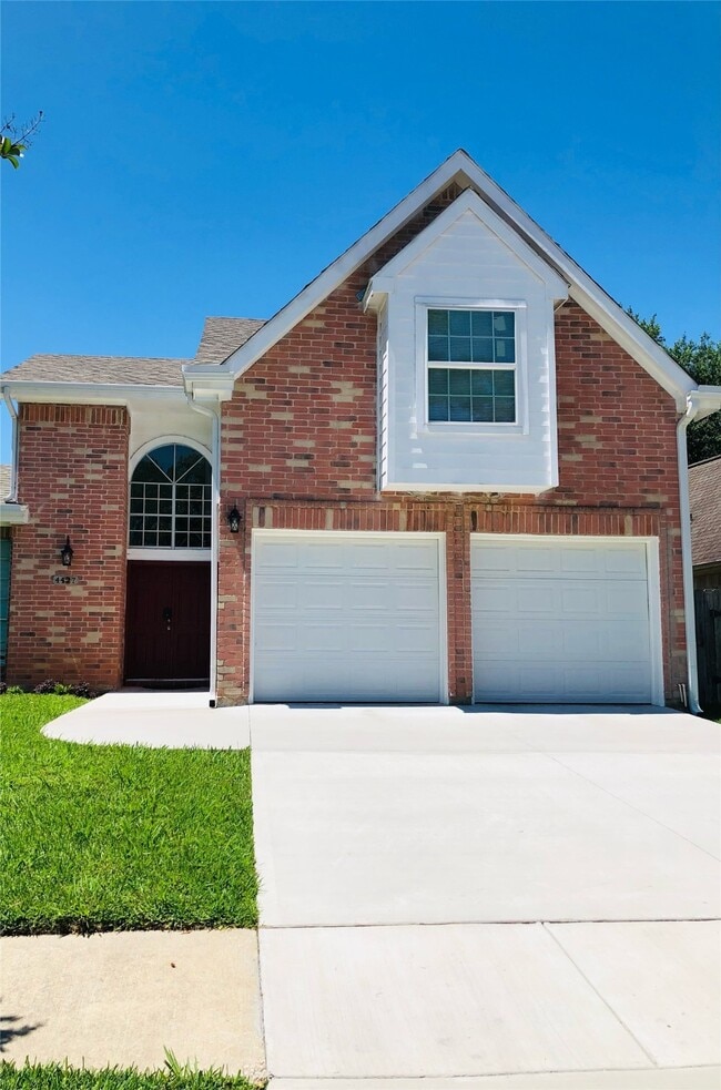 4427 Waterfall Way in Sugar Land, TX - Building Photo - Building Photo