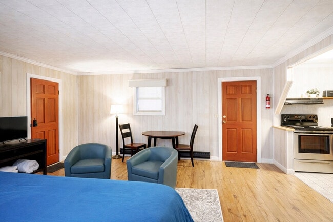 90 Faulkner Rd, Unit SI ID1308959P in Elkins, WV - Foto de edificio - Building Photo