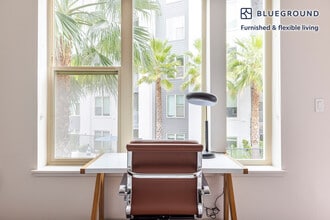 650 E Capitol Ave in Milpitas, CA - Foto de edificio - Building Photo