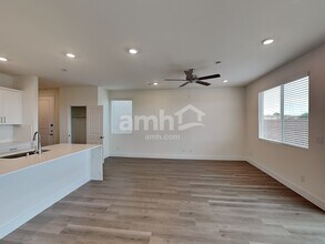 10140 Mountain Crest St in Las Vegas, NV - Building Photo - Building Photo