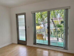 77 Hendricks Isle in Fort Lauderdale, FL - Building Photo - Building Photo