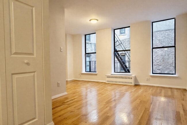 951 Amsterdam Ave in New York, NY - Building Photo - Building Photo
