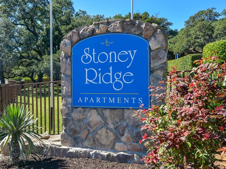 Stoney Ridge Apartments in Austin, TX - Foto de edificio