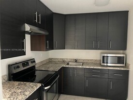 7727 SW 86th St in Miami, FL - Building Photo