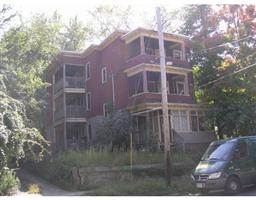 107 South St in Chicopee, MA - Building Photo