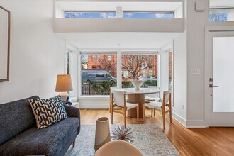 1102 T St NW in Washington, DC - Building Photo - Building Photo