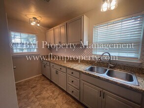 200 Pensacola Ave in Waxahachie, TX - Building Photo - Building Photo