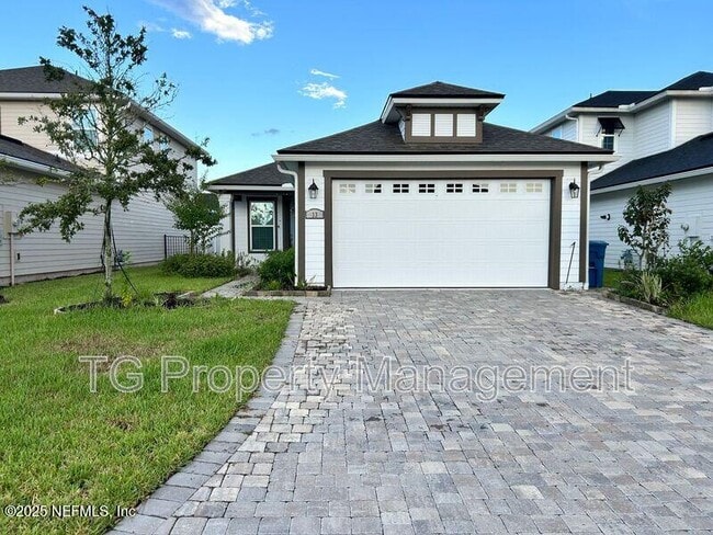 property at 33 Rose Dew Dr