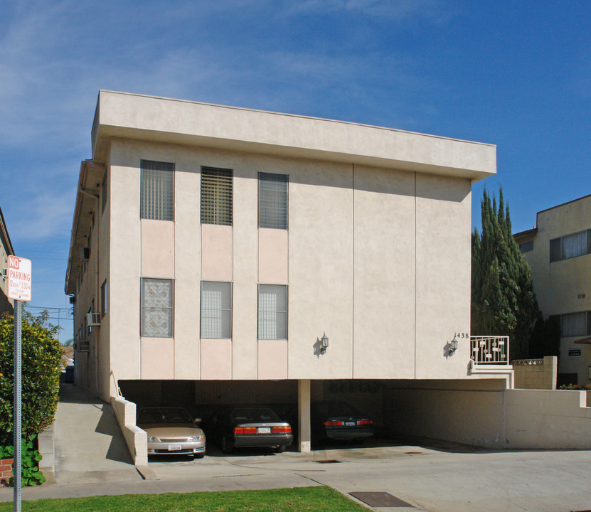 1438 S Canfield Ave in Los Angeles, CA - Building Photo