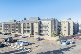 Southdale Park Apartments in Edmonton, AB - Building Photo - Primary Photo