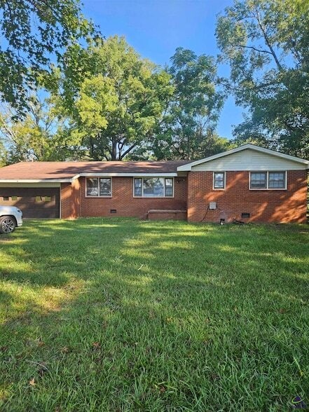 property at 907 SR 96