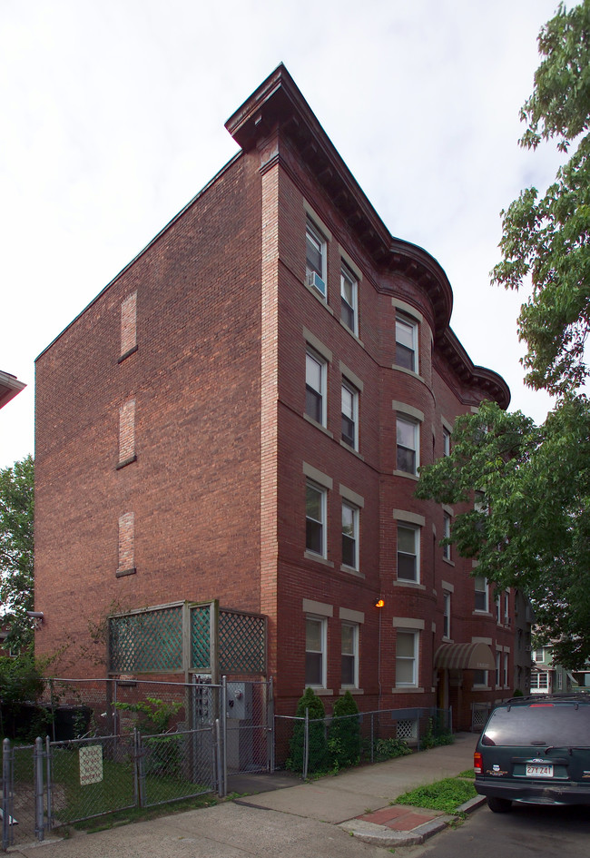 25 Margaret St in Springfield, MA - Foto de edificio - Building Photo