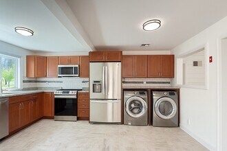 5 Colony Rd in Woburn, MA - Building Photo - Building Photo
