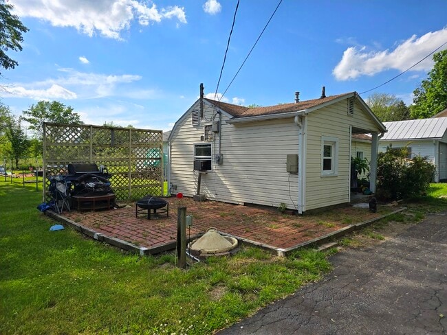 property at 1737 Sunset Ave