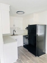 River Front Apartments in Charleston, SC - Building Photo - Building Photo