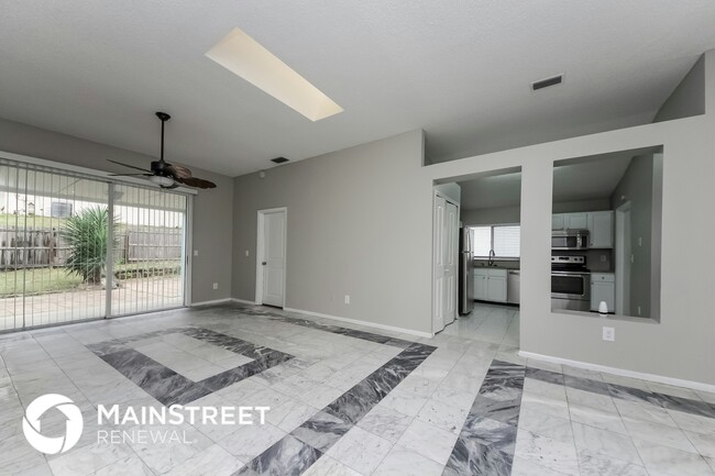 8851 Parliament Ct in Kissimmee, FL - Building Photo - Building Photo
