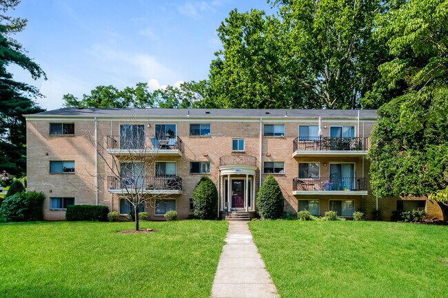 property at 10655 Montrose Ave