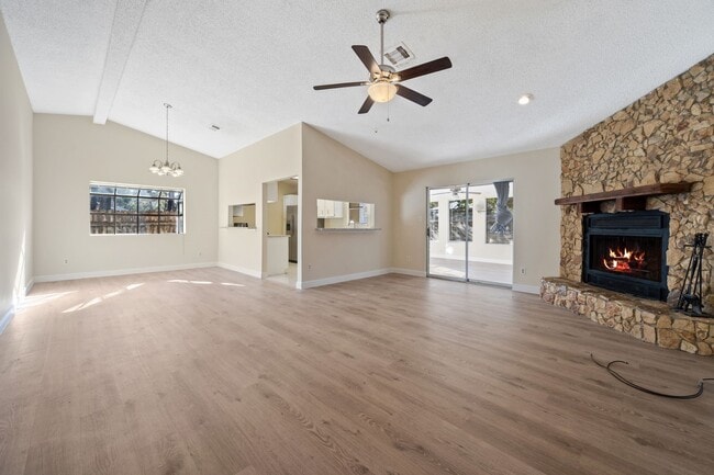 3819 Deerbrook Dr in Humble, TX - Building Photo - Building Photo