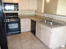 8415 Pebble Creek Way in Littleton, CO - Building Photo