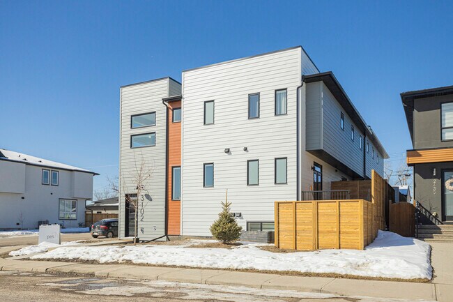 3104 25 Av SW in Calgary, AB - Building Photo - Building Photo