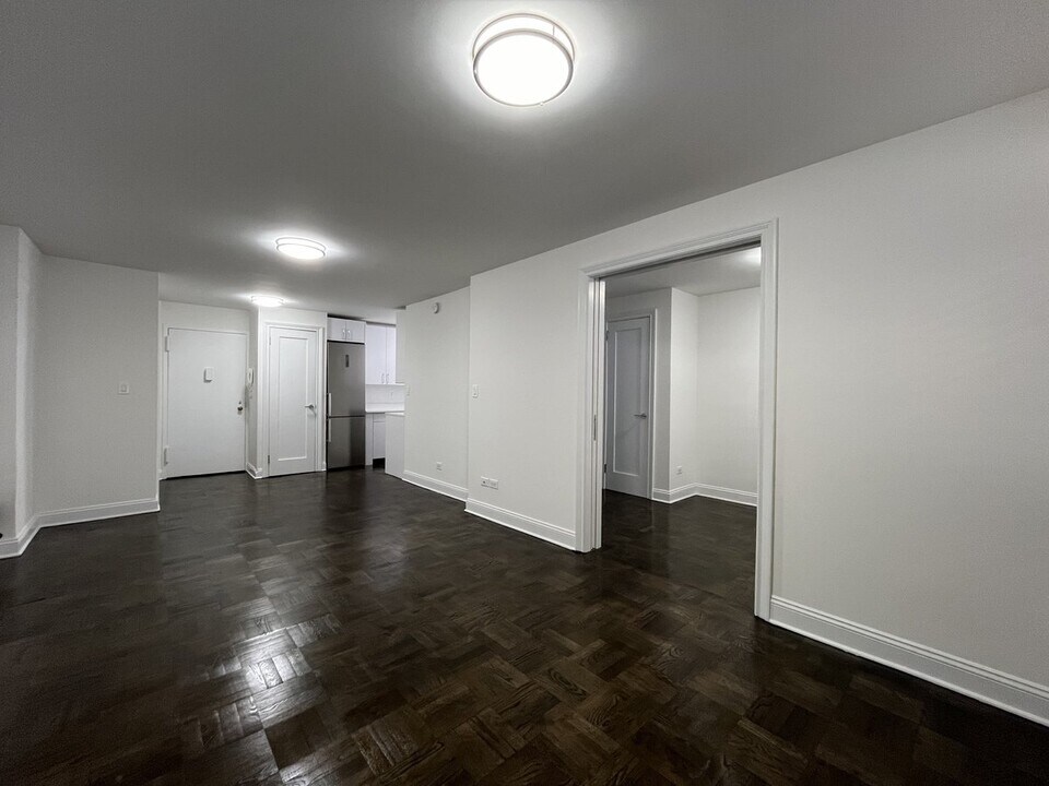 96 Fifth Avenue, Unit 6D in New York, NY - Building Photo