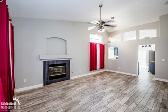 9570 S Collins Leap Ct in Las Vegas, NV - Building Photo - Building Photo