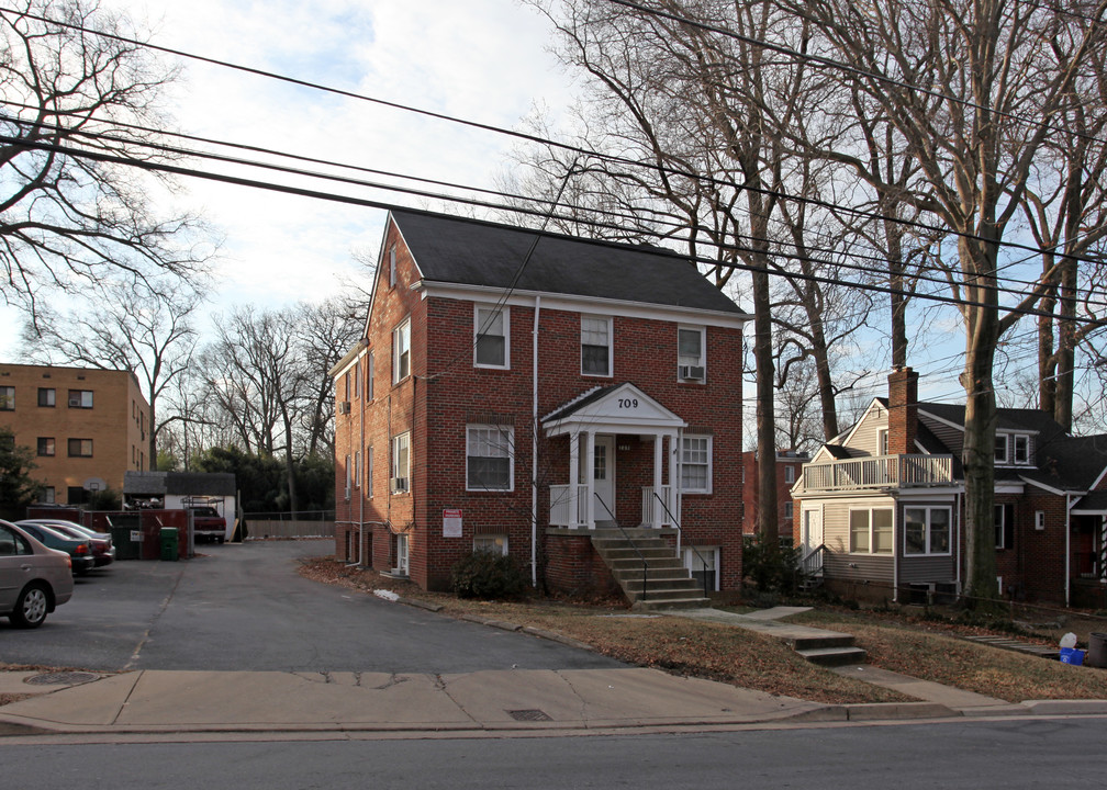 709 Hudson Ave in Takoma Park, MD - Building Photo