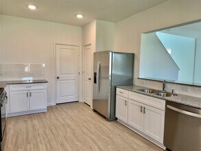 16530 Pine Arrow Dr in Conroe, TX - Building Photo - Building Photo