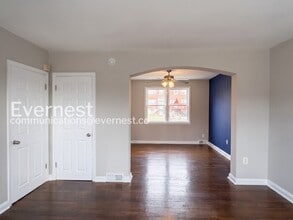 1408 Cedarcroft Rd in Baltimore, MD - Foto de edificio - Building Photo