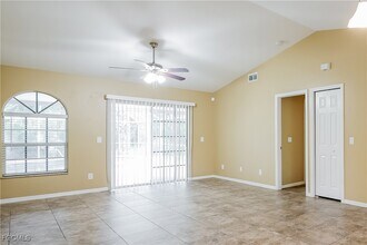 803 Hamilton Ave in Lehigh Acres, FL - Building Photo - Building Photo