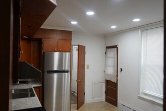 920 N 5th St-Unit -1 in Reading, PA - Building Photo - Building Photo