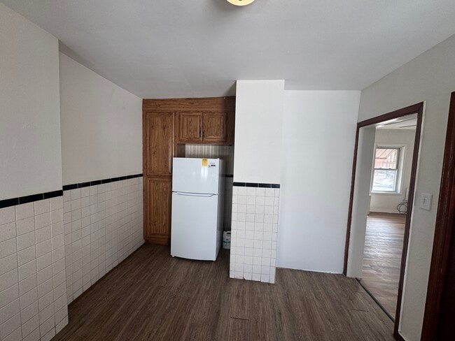 10 Anderson St, Unit 1 in Raritan, NJ - Foto de edificio - Building Photo