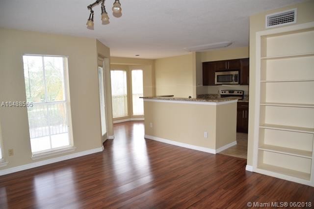 977 Riverside Dr-Unit -221 in Coral Springs, FL - Building Photo - Building Photo