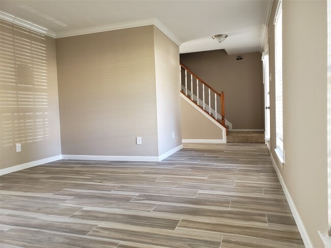 property at 1911 Richmond Vantage Dr